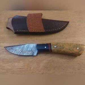 New Damascus steel blade men's hunting knife with sheath
